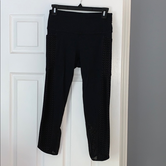 Athleta cropped black mesh leggings - Picture 2 of 3